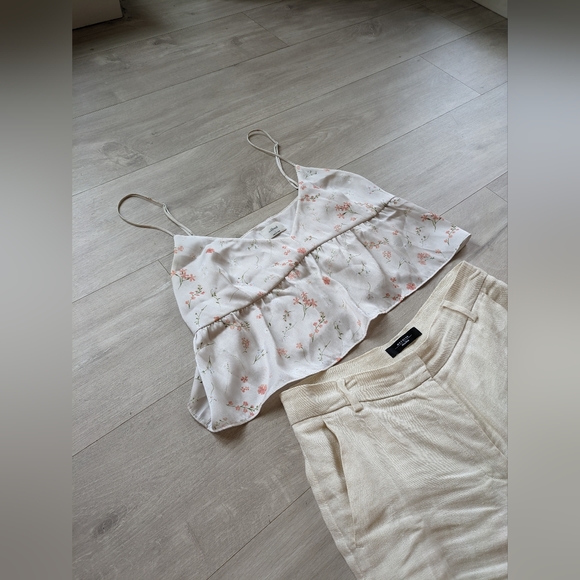 Aritzia tank - Picture 6 of 8